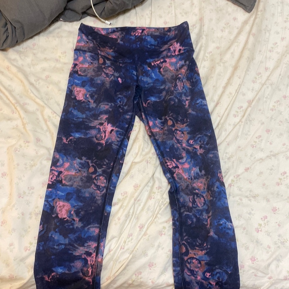 Lululemon wunder under 21 inches size 4